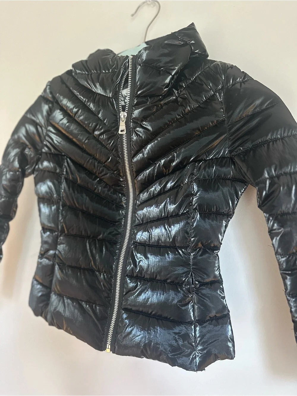 NEW Molly Bracken Girls Short Iridescent Down Jacket Black Size 8 Zipper Pockets